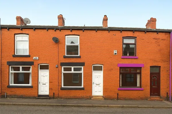 Canada Street, Bolton, BL1