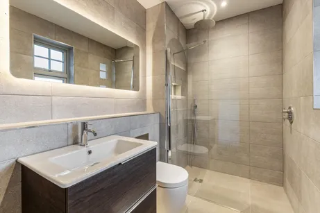 Arkell Lane, Frensham, Farnham, GU10