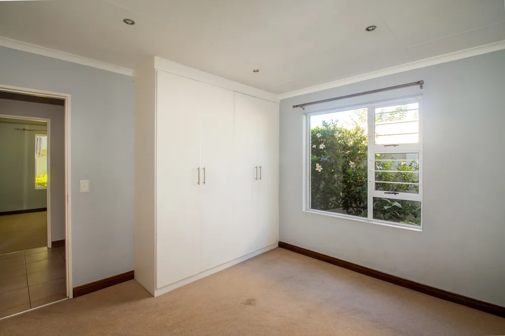 South Africa, Gauteng, Ferndale, Main Avenue, 220