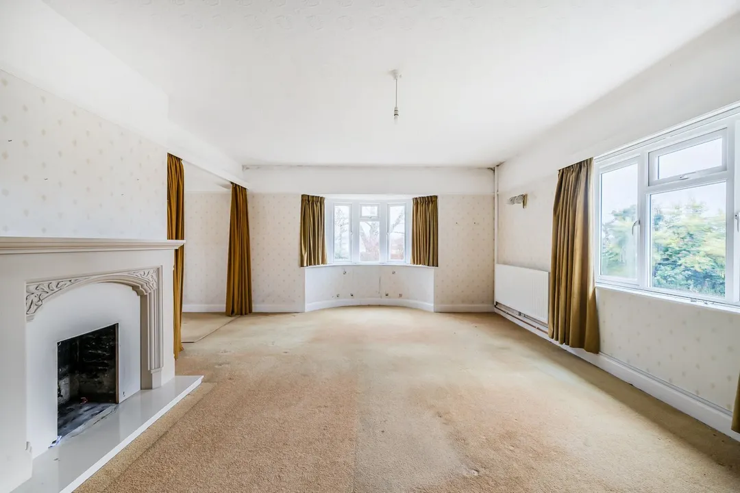 https://mr0.homeflow-assets.co.uk/files/photo/image/46302/9308/_x_/53320085.jpg