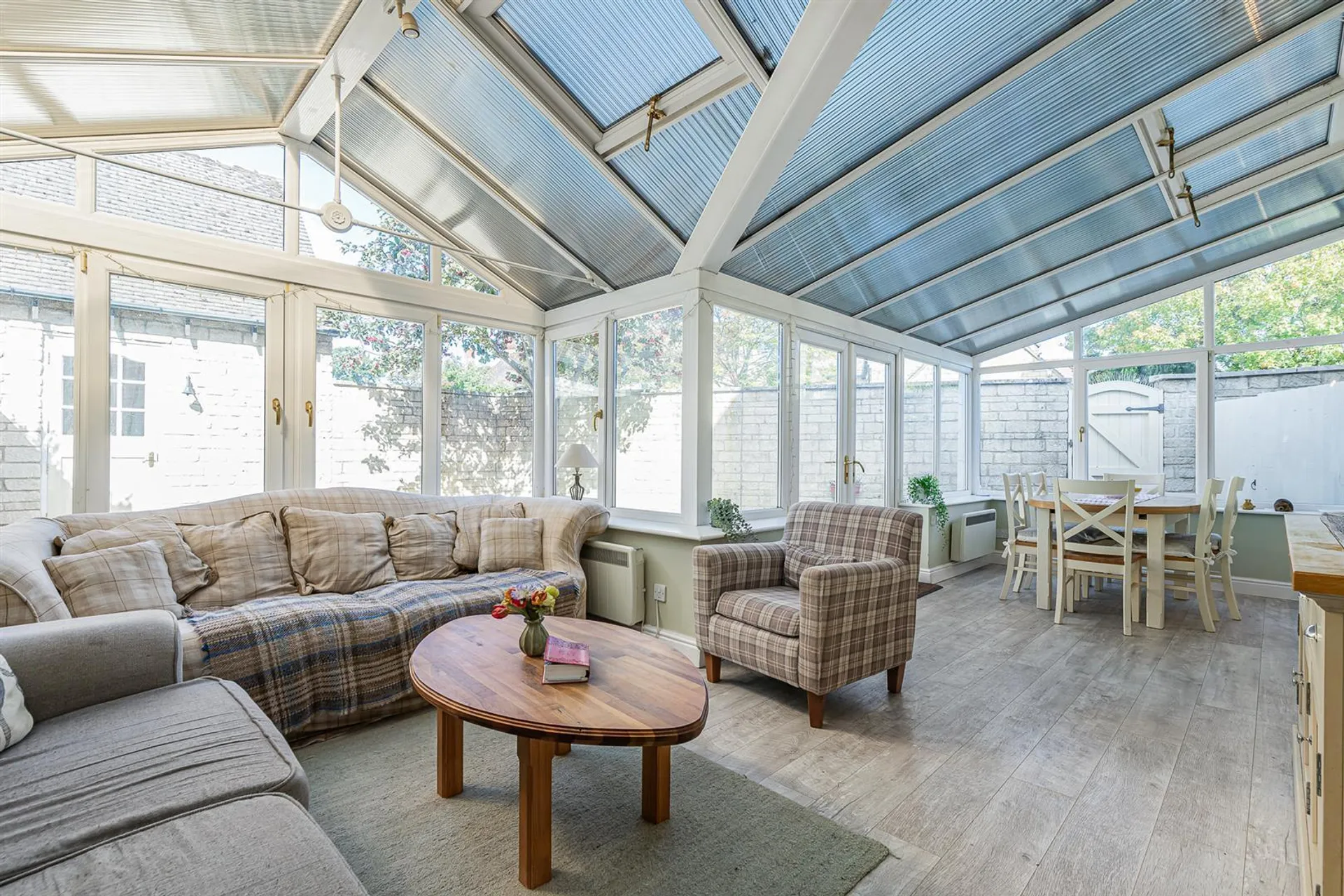 Property photo top 1