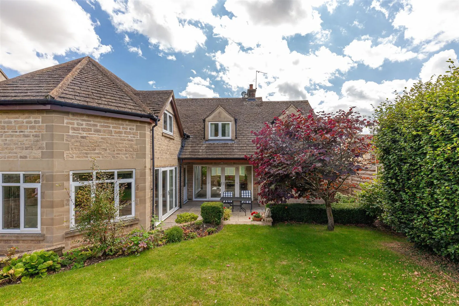 Property photo top 0