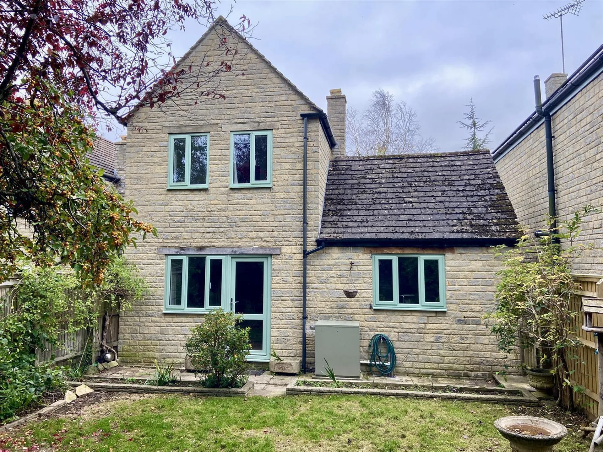 Property photo top 0