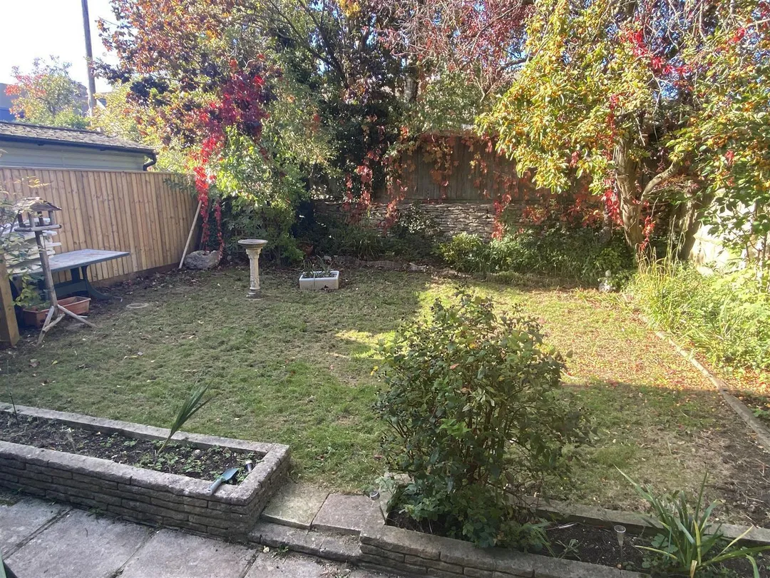 https://mr0.homeflow-assets.co.uk/files/photo/image/46309/0170/_x_/r-7Xp_QZ0kGekhx-TDPRqg.jpg