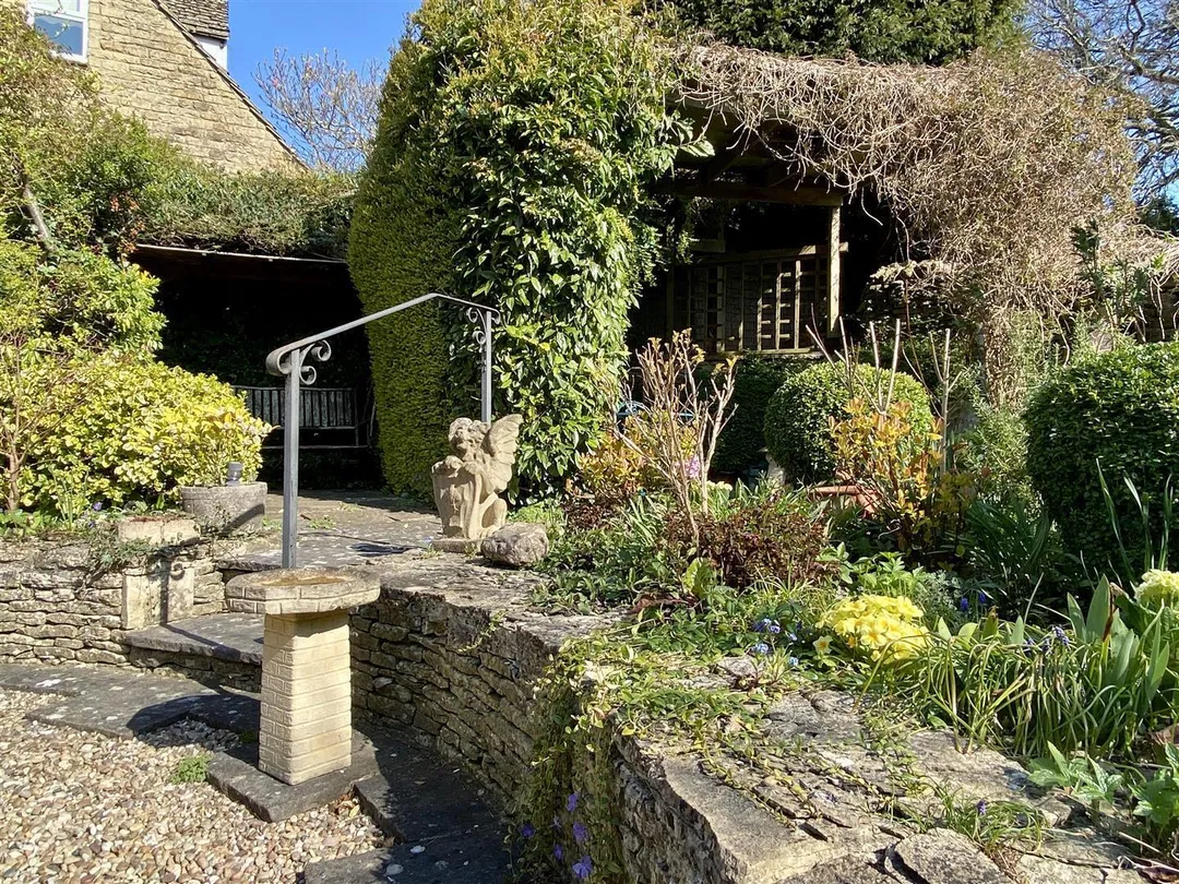 https://mr0.homeflow-assets.co.uk/files/photo/image/46309/0251/_x_/wJ82__3MBUSoDZHKX0-G2Q.jpg