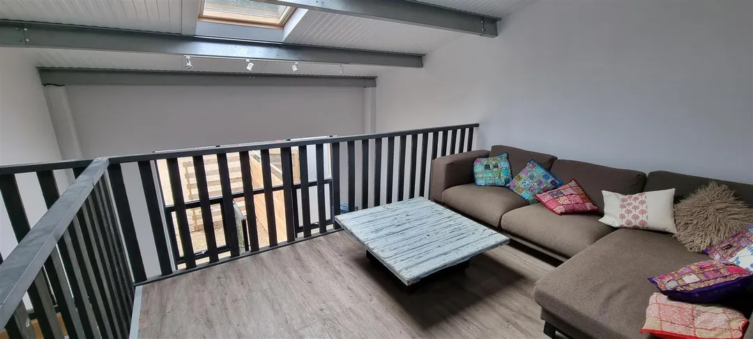 https://mr0.homeflow-assets.co.uk/files/photo/image/46309/0347/_x_/qj9Hjgv0oEKxCYqKfCajuQ.jpg