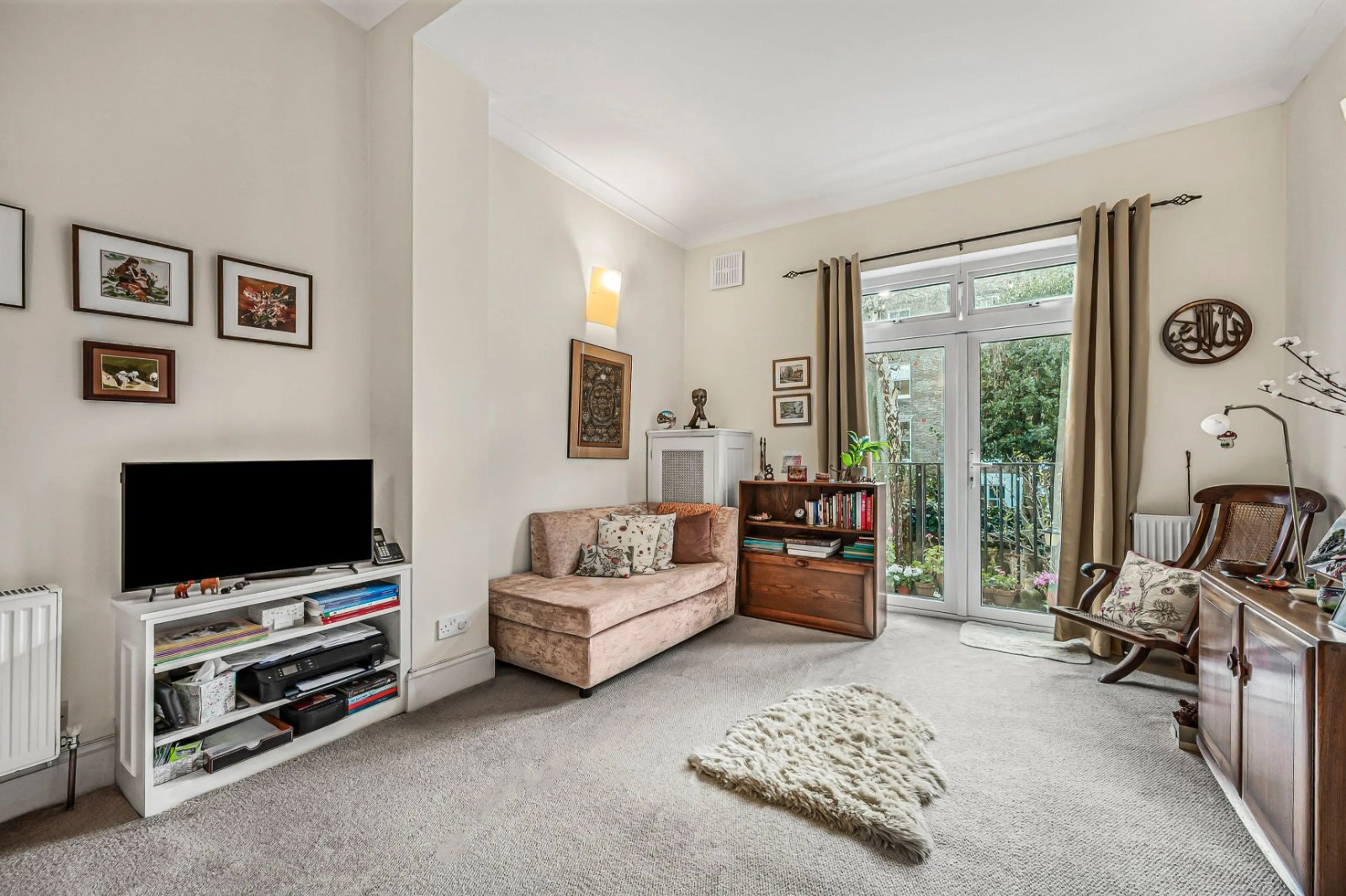 Property at Oakley Road, Islington, London, N1