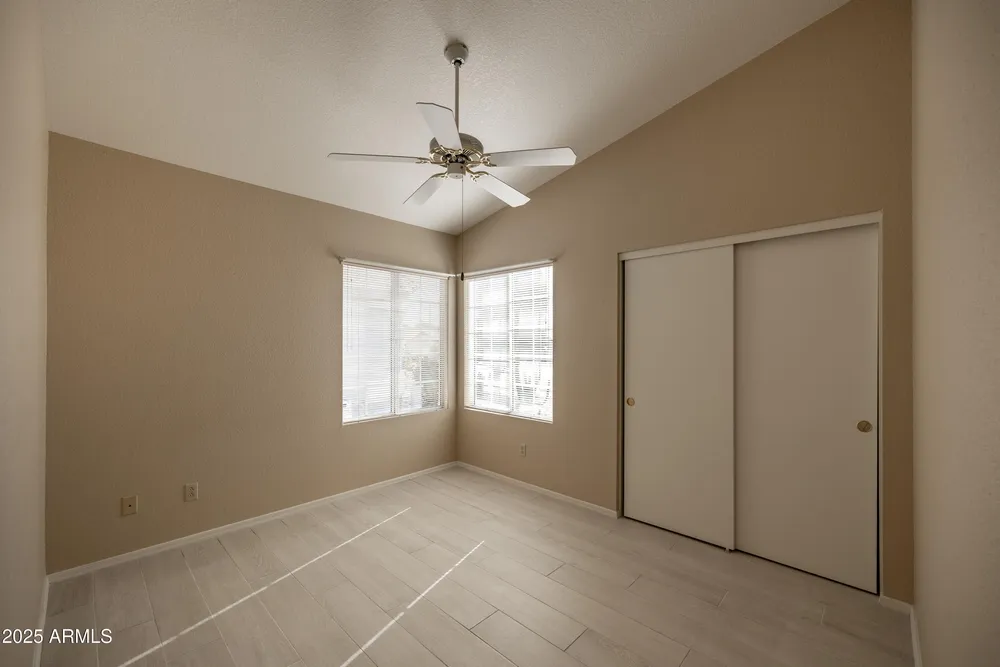 10622 W Mohawk Ln, Peoria, AZ 85382
