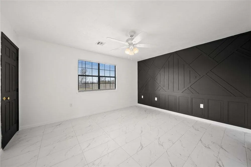 1822 Daisy Circle, Lowell, AR 72745