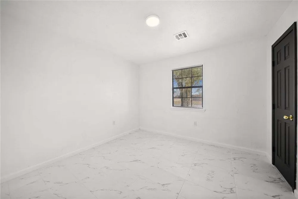 1822 Daisy Circle, Lowell, AR 72745