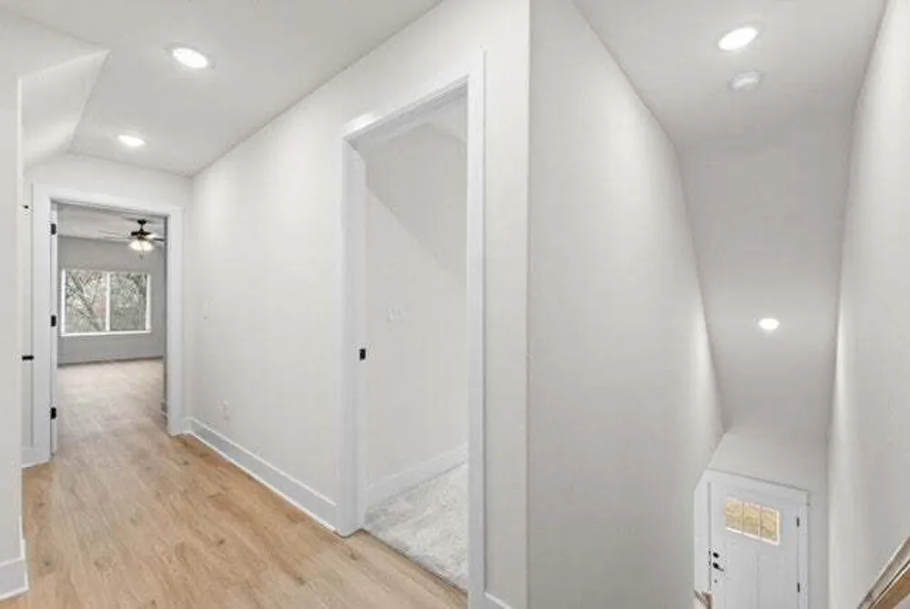 1 Kirkcudbright Dr, Bella Vista, AR 72715