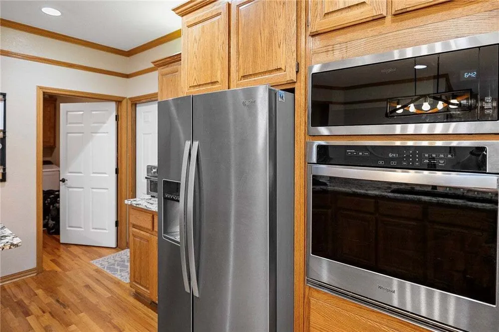 6 Leawood Pl, Bella Vista, AR 72715