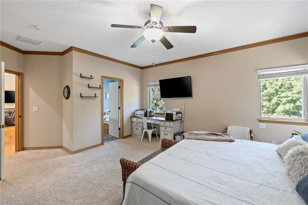 6 Leawood Pl, Bella Vista, AR 72715