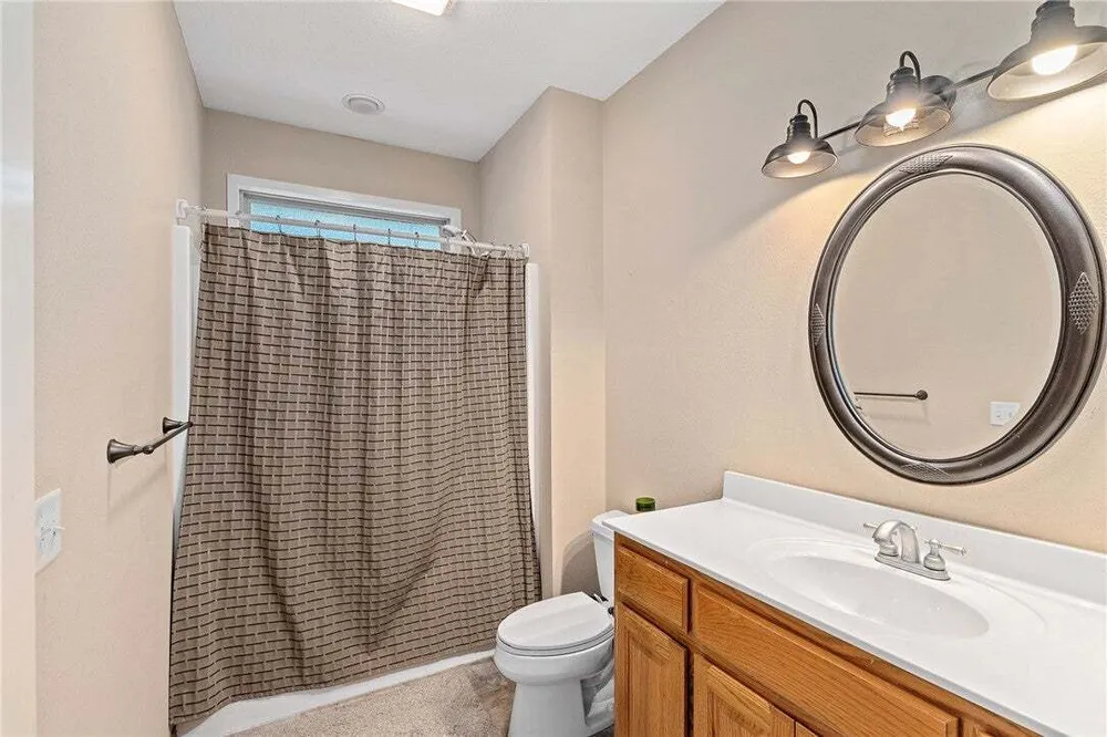6 Leawood Pl, Bella Vista, AR 72715
