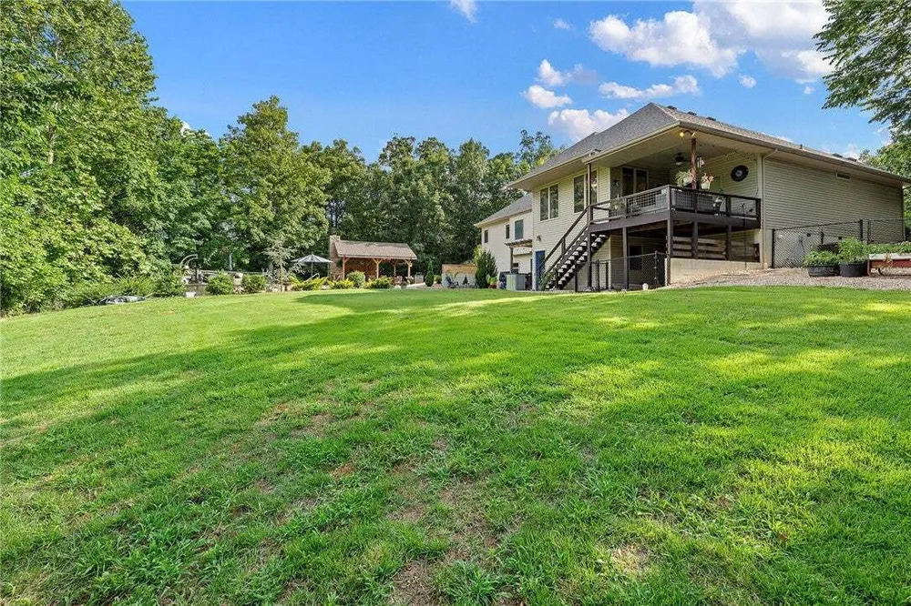 6 Leawood Pl, Bella Vista, AR 72715