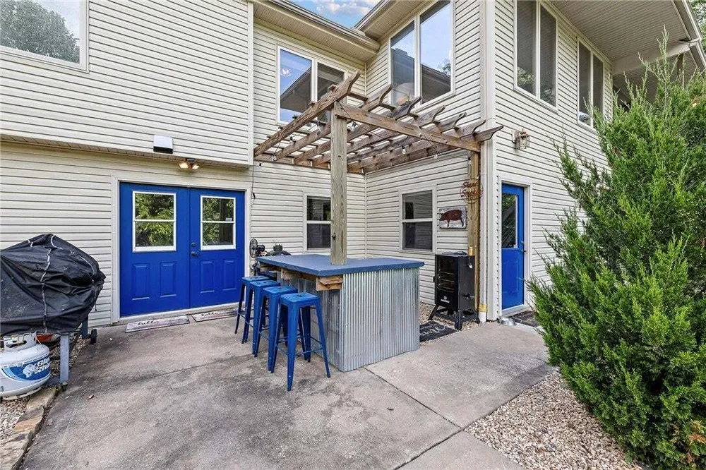 6 Leawood Pl, Bella Vista, AR 72715