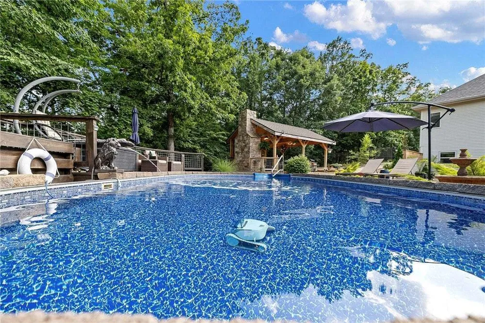6 Leawood Pl, Bella Vista, AR 72715