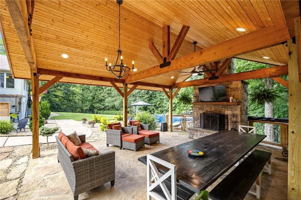 6 Leawood Pl, Bella Vista, AR 72715