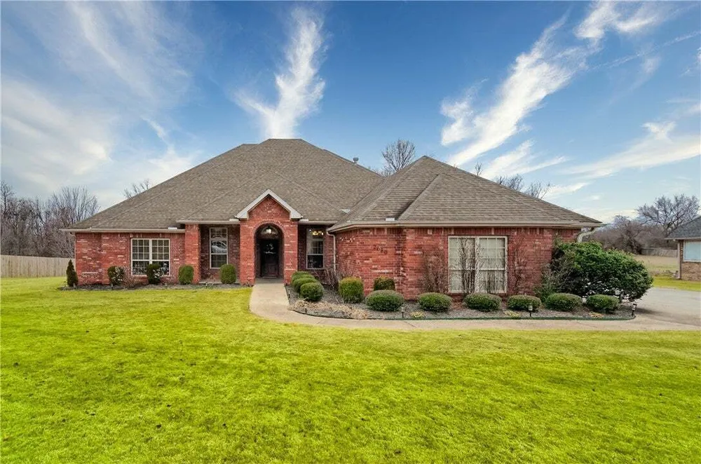 2680 Charismatic Ave, Springdale, AR 72762