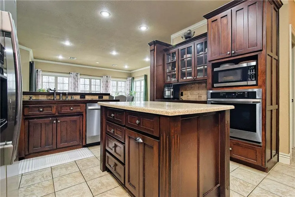 2680 Charismatic Ave, Springdale, AR 72762