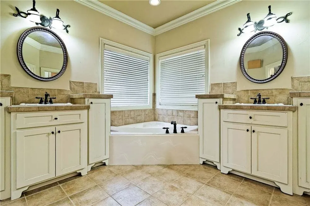 2680 Charismatic Ave, Springdale, AR 72762