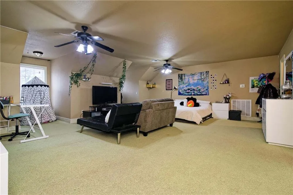2680 Charismatic Ave, Springdale, AR 72762