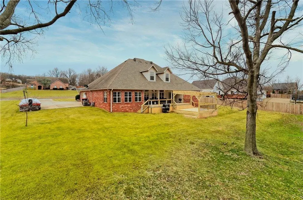 2680 Charismatic Ave, Springdale, AR 72762