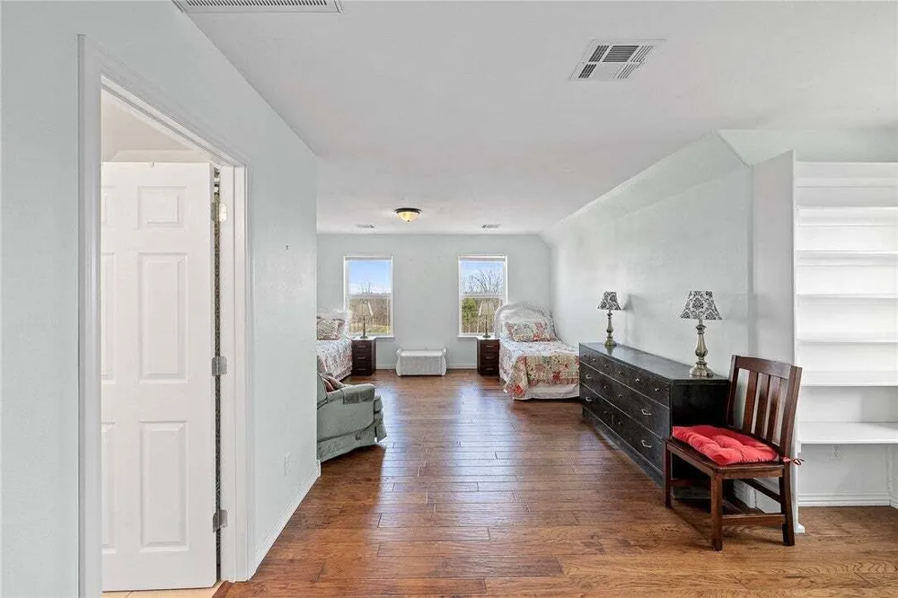 660 Pendergraft Rd, Noel, MO 64854