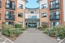 Old Schools Lane, Epsom, KT17 photo 4