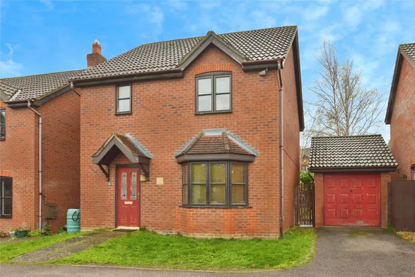 Upper Wood Close, Shenley Brook End, ...
