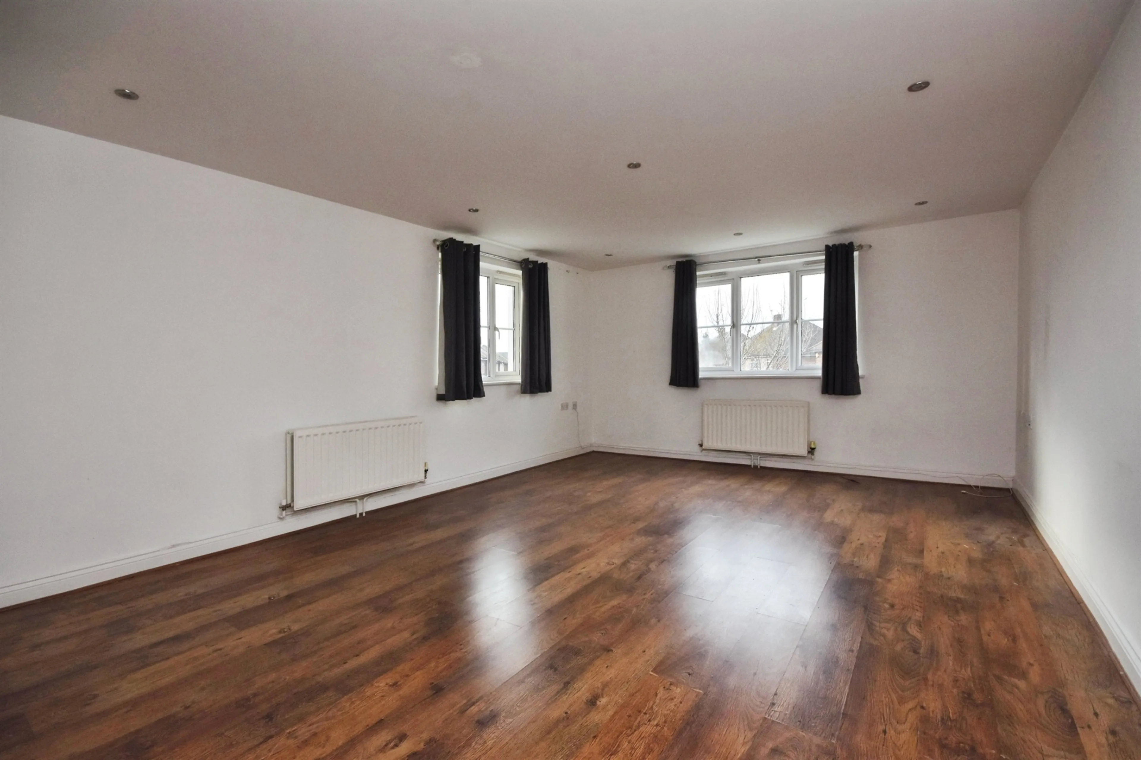 Property at Gillian Crescent, Romford