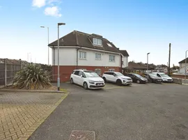 Gillian Crescent, Romford thumb 2