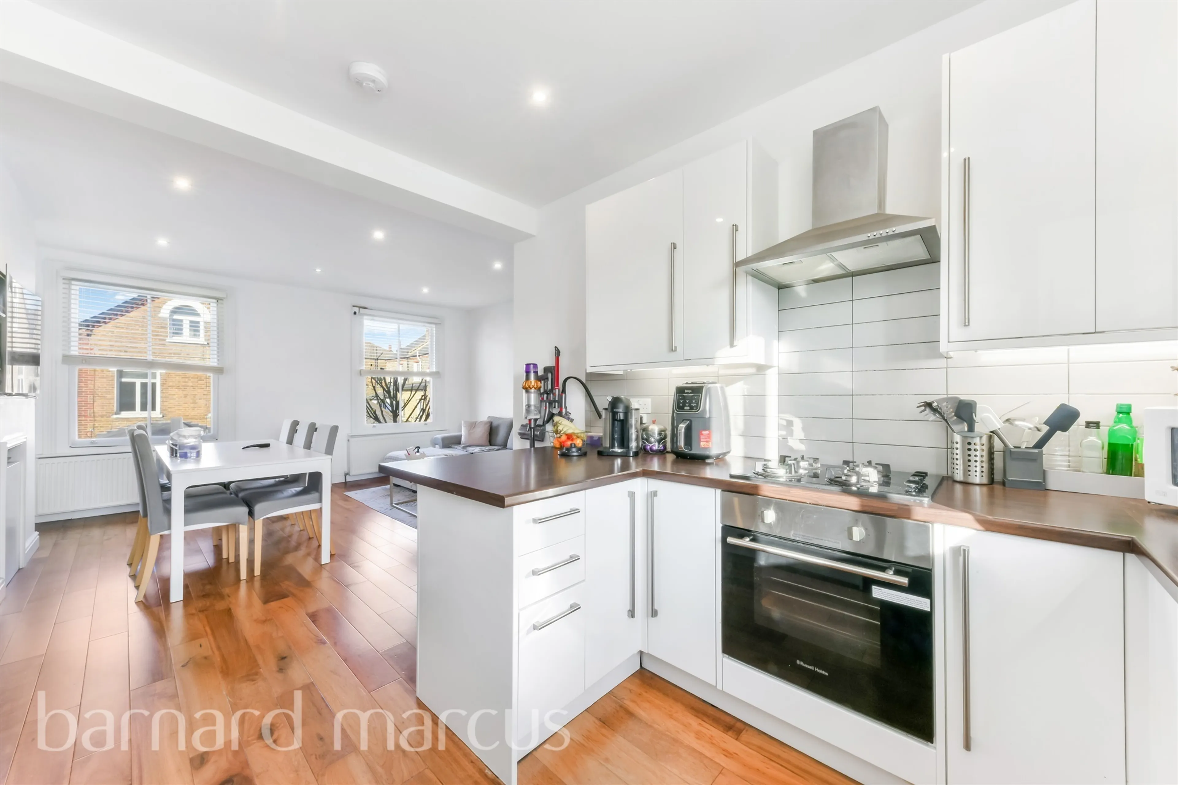 Property at Balvernie Grove, London