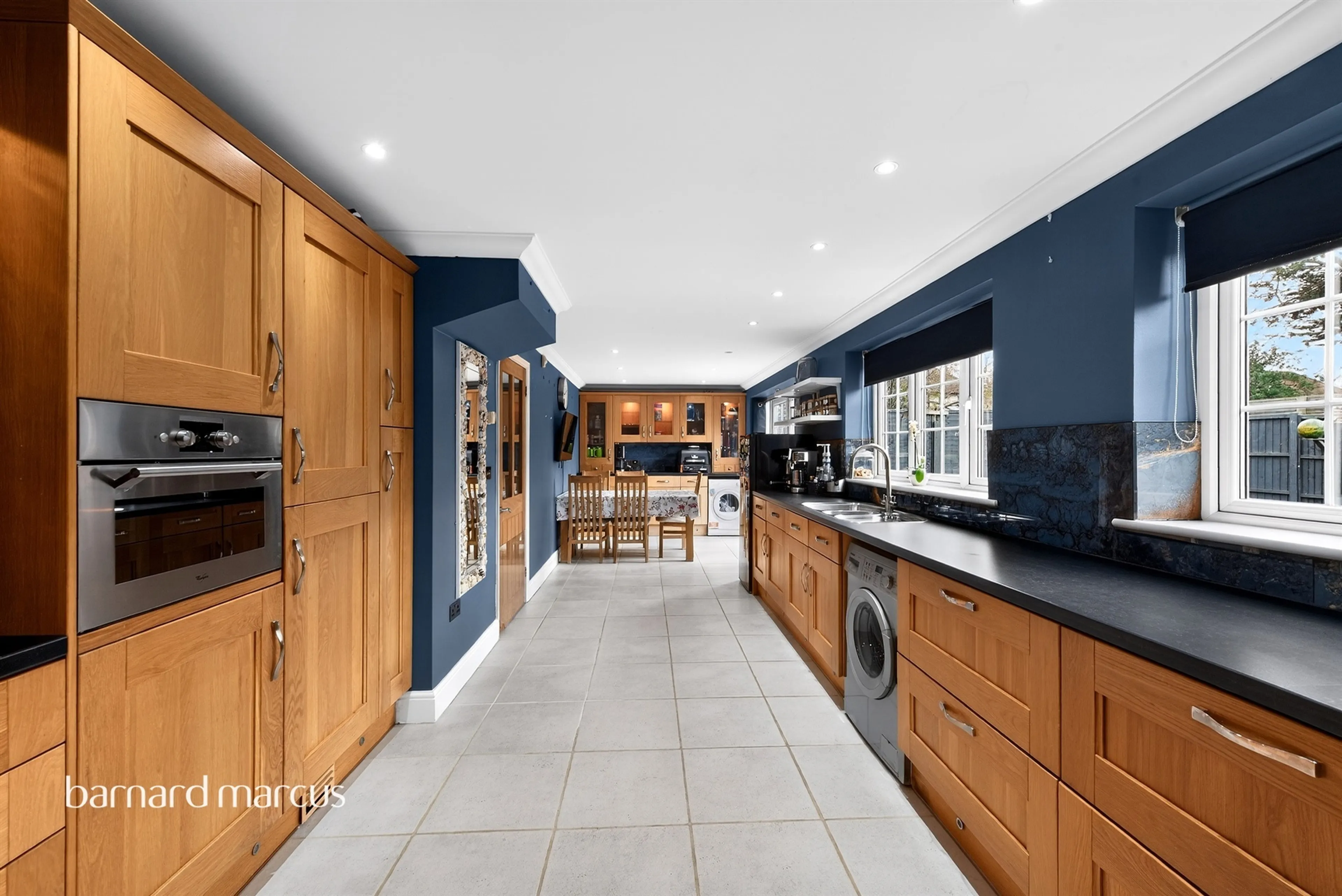 Property at Queens Way, Hanworth Park