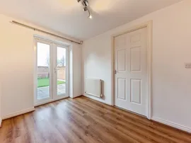 Elvaston Court, Grantham thumb 3