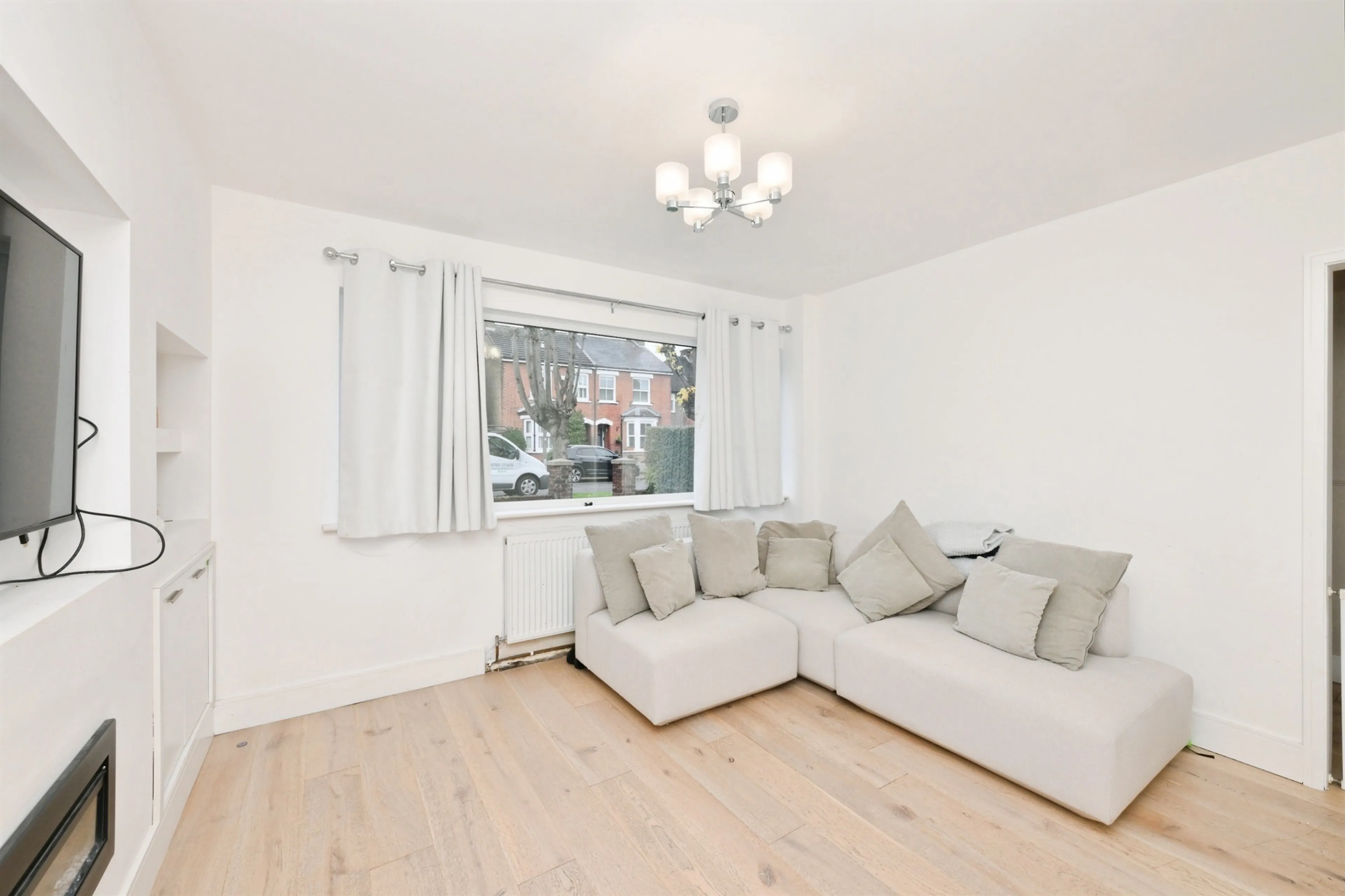 Property at Walton Road, HODDESDON