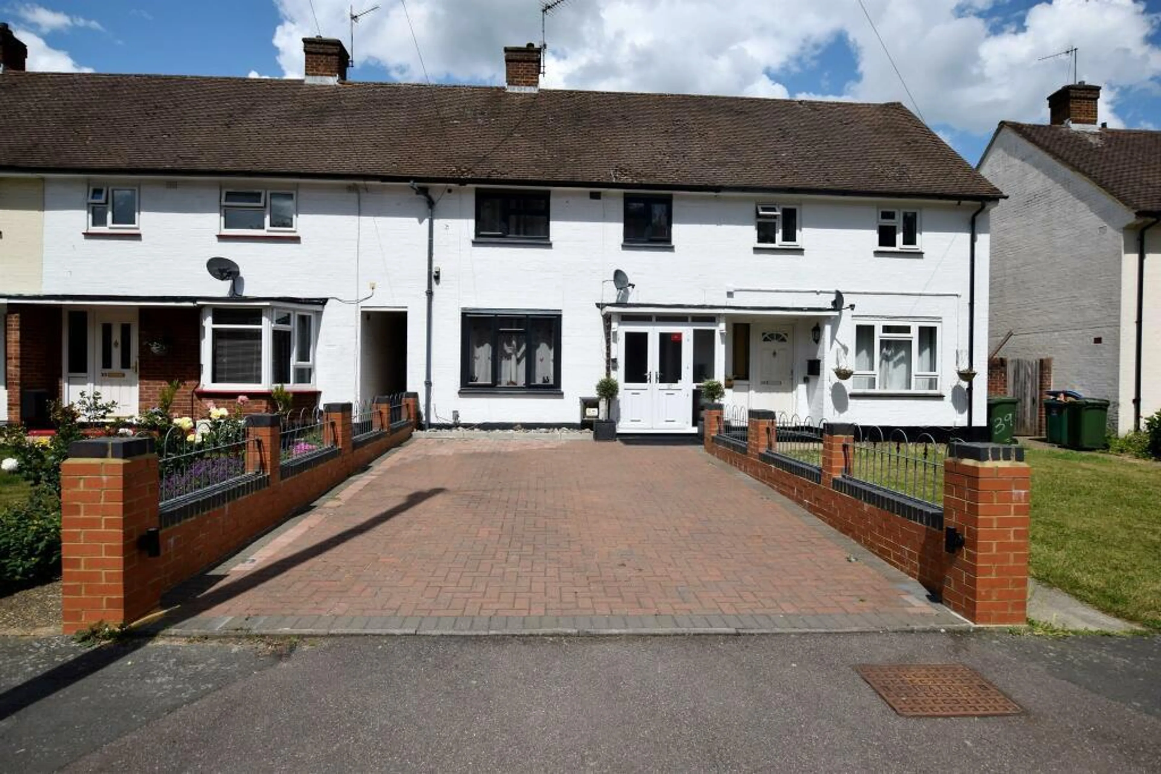 Property at Valley Rise, Watford