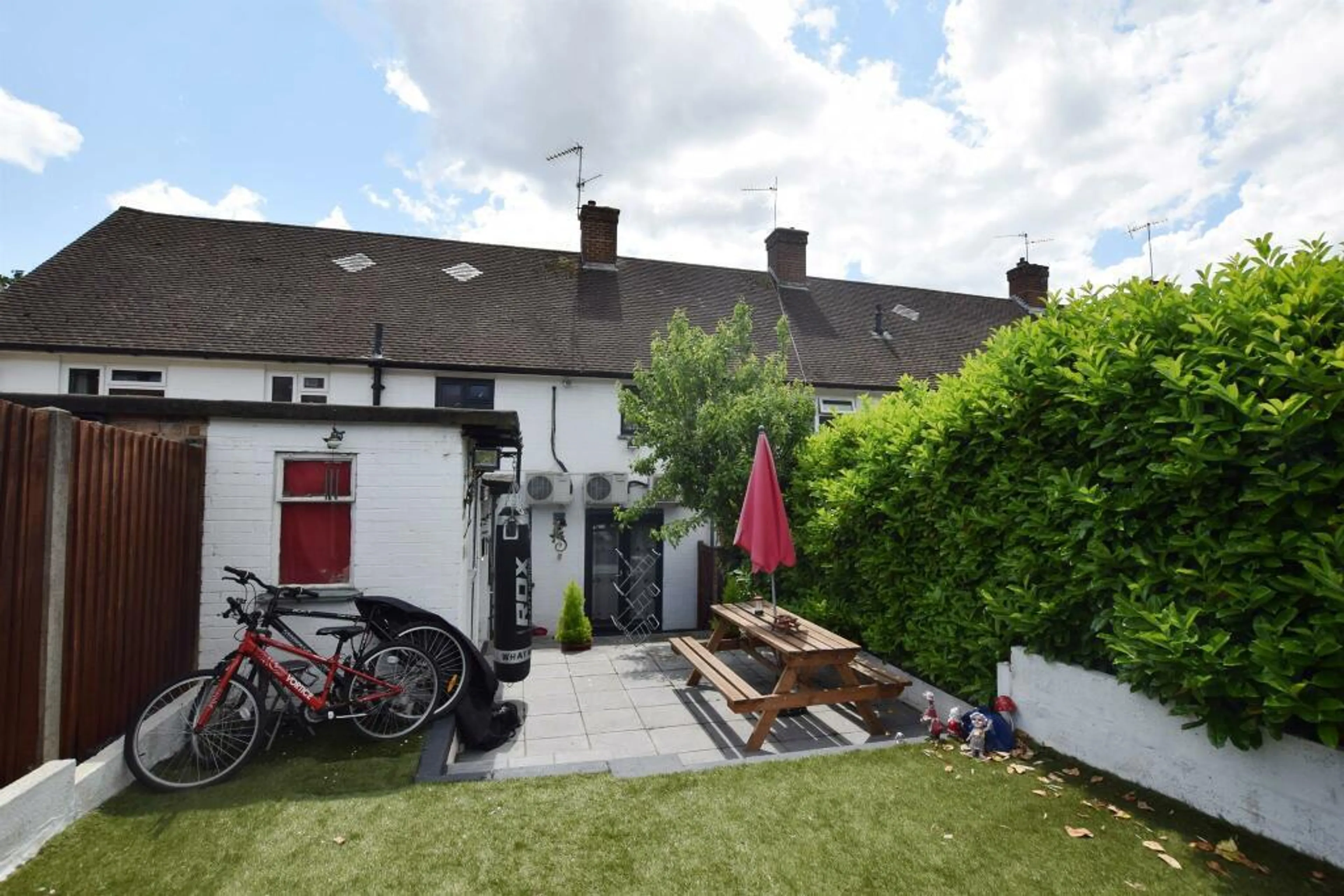 Property at Valley Rise, Watford
