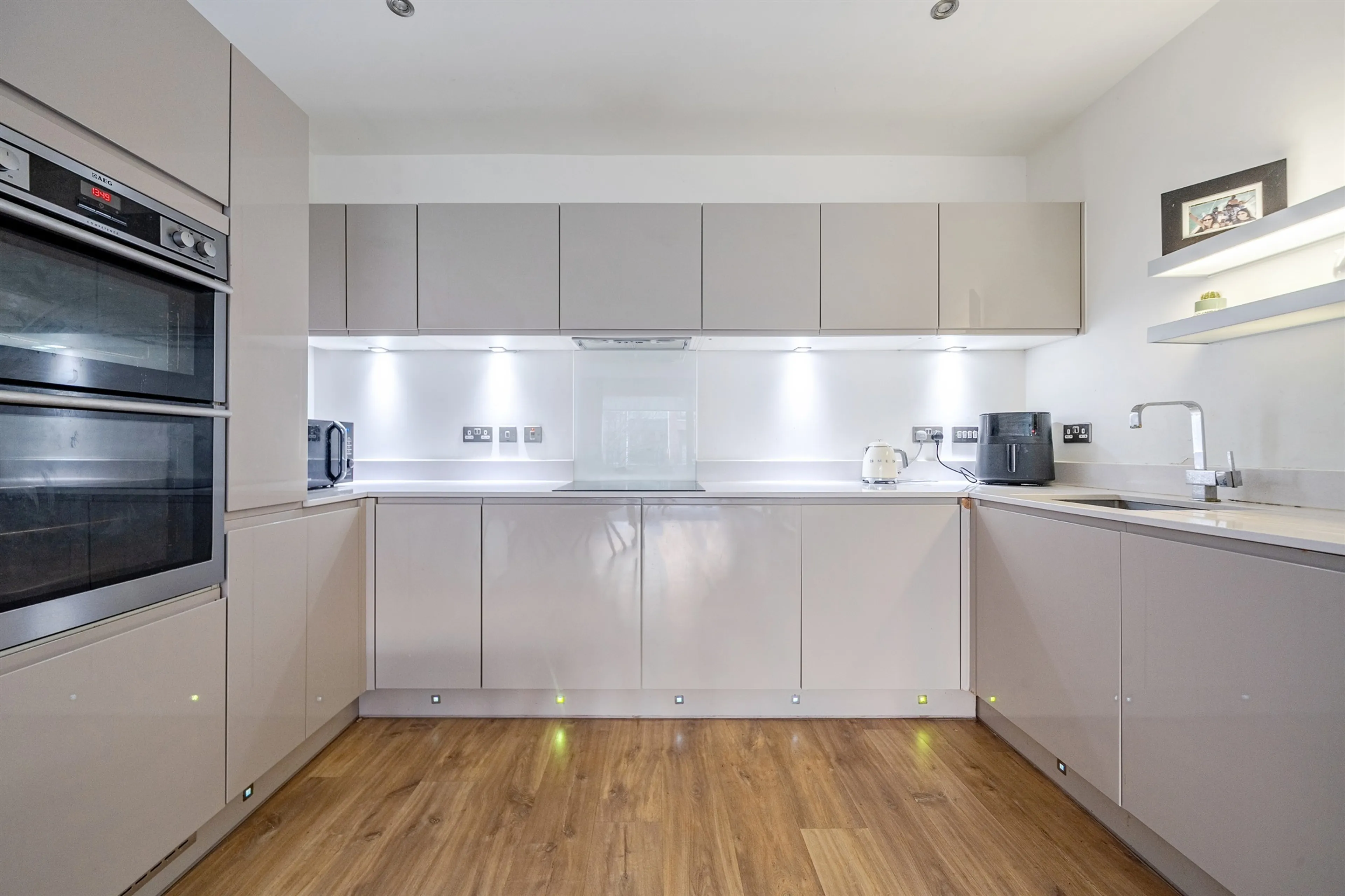Property at Ebony Crescent, Barnet