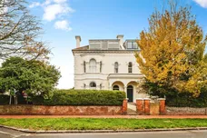 Farncombe Road, Worthing