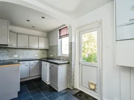 Chalcraft Lane, Bognor Regis thumb 3