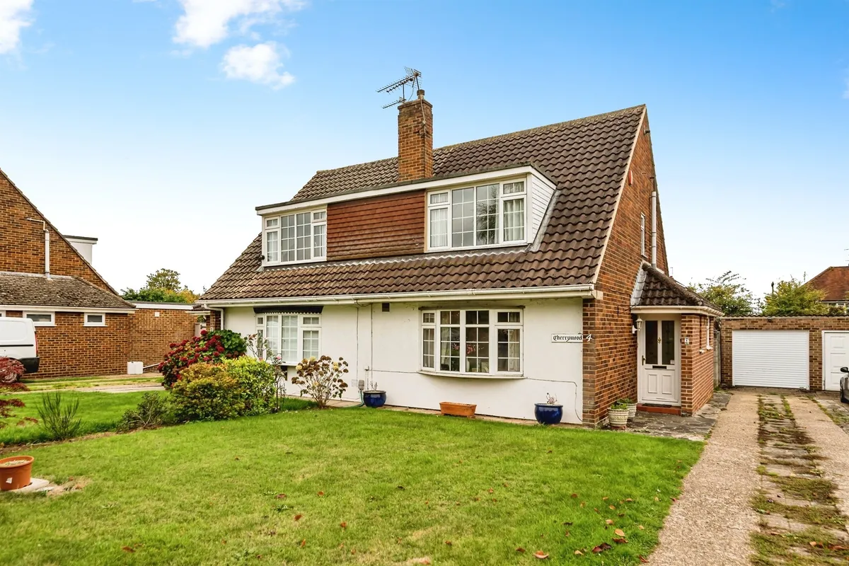Huntercombe Close, Taplow, Maidenhead
