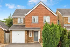 Foxglove Close, Burgess Hill