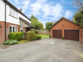 Fawkner Close, Chelmer Village, Chelmsford thumb 2