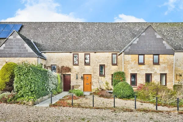 Barn Street, Crewkerne - 4 bedroom character property - Fox & Sons