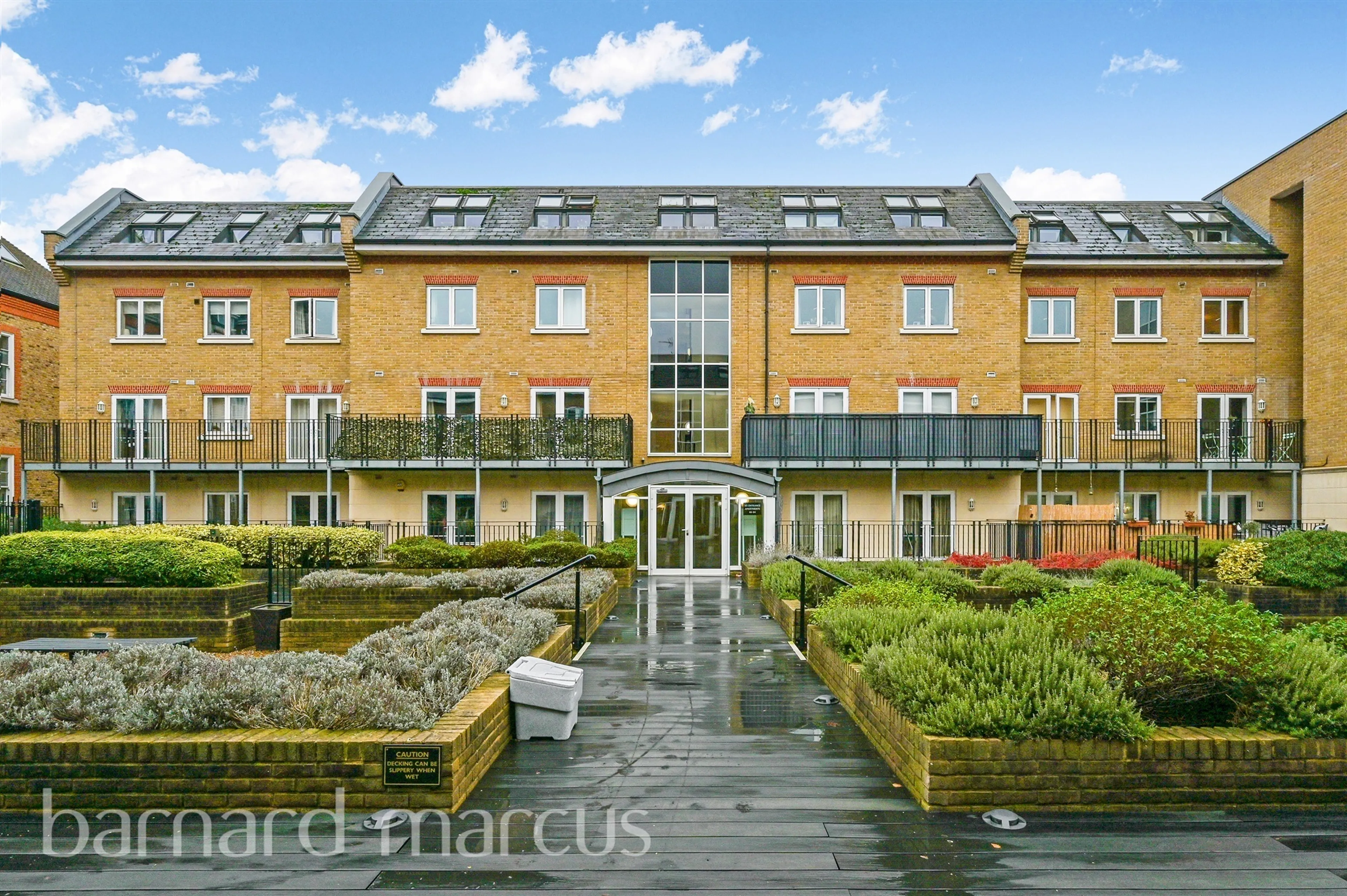 Property at Garratt Lane, London