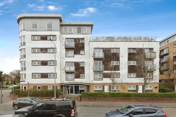 Cherrydown East, Basildon, Essex, SS16