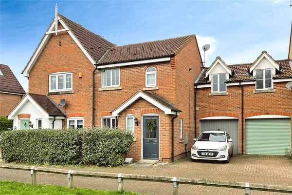 Ridings Avenue, Great Notley, Braintr...