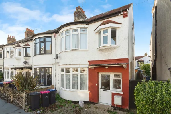 Leigham Court Drive, Leigh-on-Sea, Es...