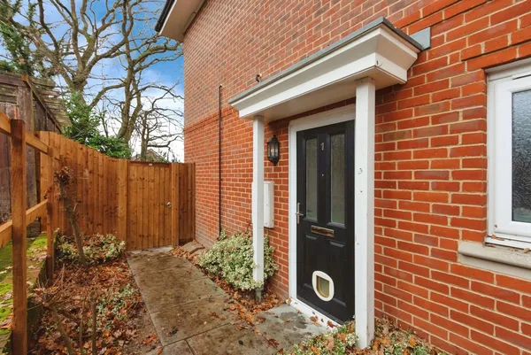 Balmoral Drive, CAMBERLEY, Surrey, GU16